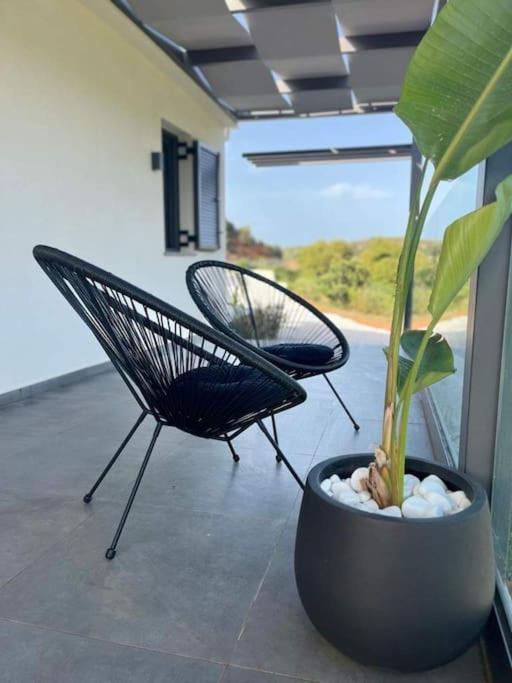Ek Ornelakis, Luxury Country House With Jacuzzi Chrissi Akti Chania Exterior foto